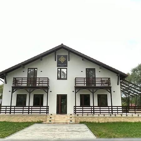 Casa Cu Flori Maramures 4*